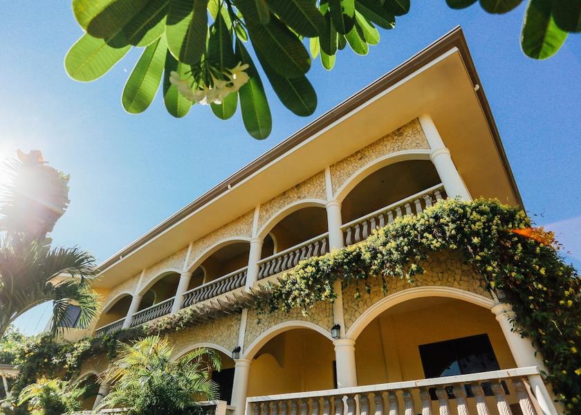 Central Visayas Moalboal Building design