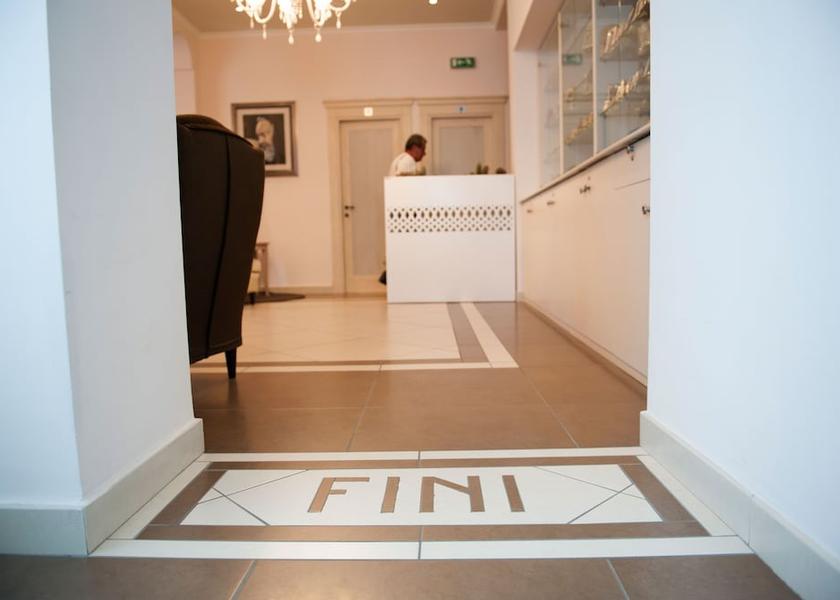 Puglia San Giovanni Rotondo Lobby