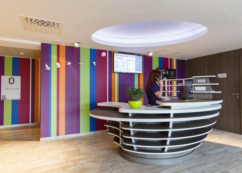 Pays de la Loire Olonne-sur-Mer Check-in Check-out Kiosk