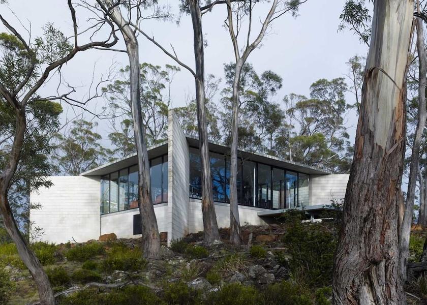 Tasmania Rocky Hills Facade