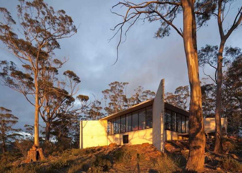 Tasmania Rocky Hills Facade