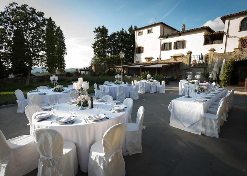 Tuscany Pelago Exterior Detail