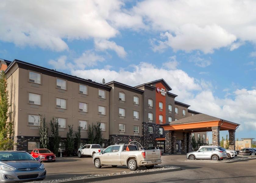 Alberta Sherwood Park Exterior Detail