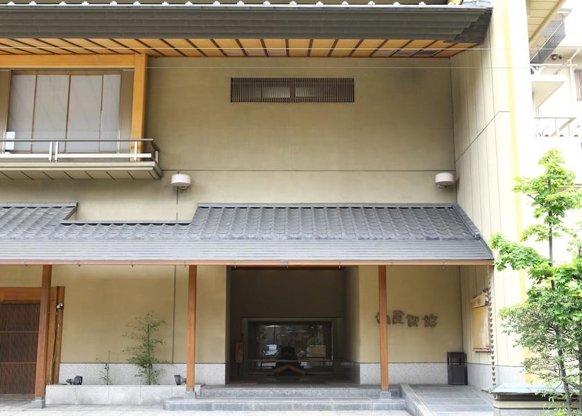 Nagano Suwa Exterior Detail