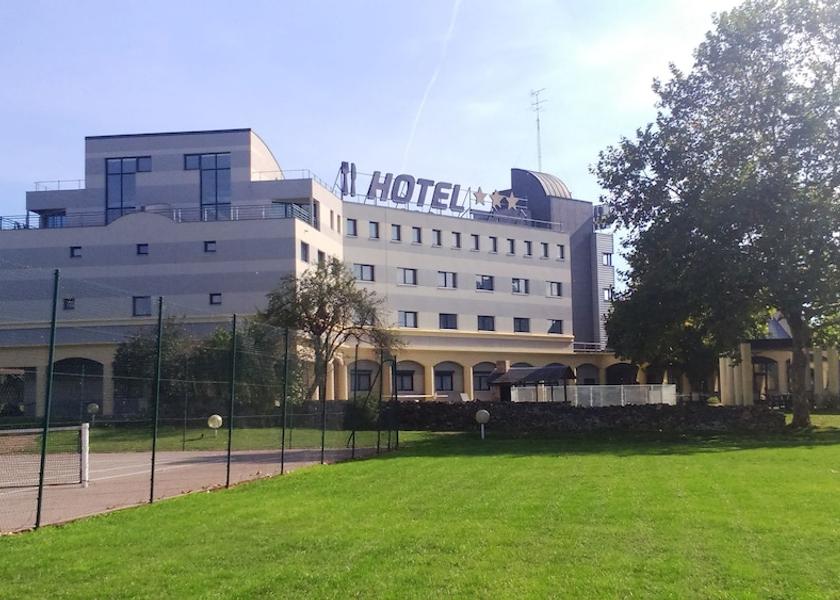 Bourgogne-Franche-Comte Magny-Cours Exterior Detail