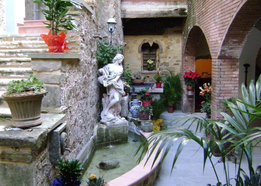 Campania Laureana Cilento Exterior Detail