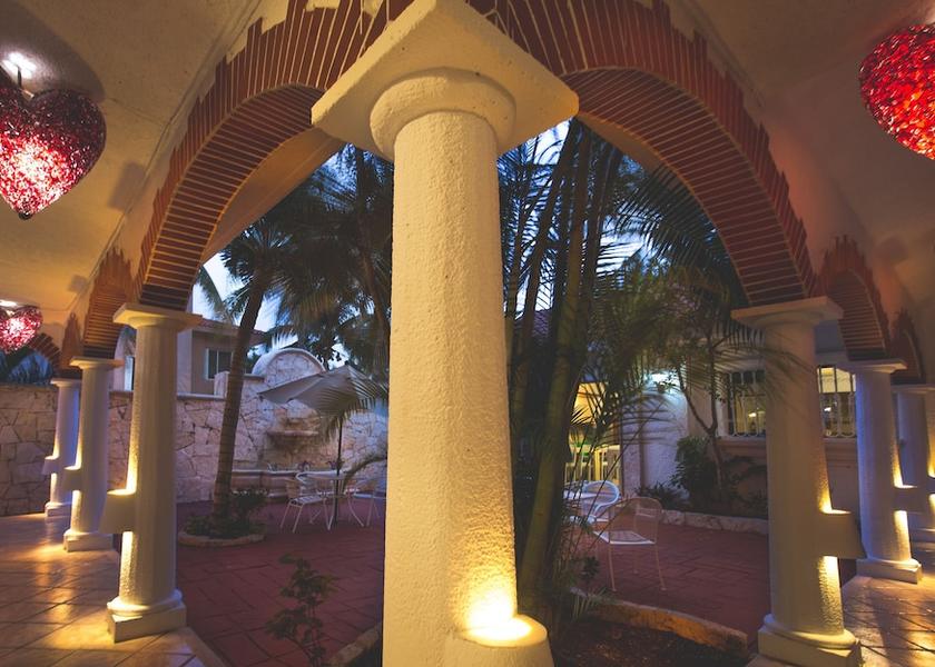 Quintana Roo Puerto Aventuras Terrace/patio
