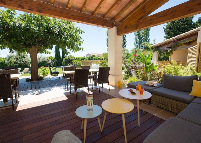 Provence-Alpes-Côte d'Azur Maussane-les-Alpilles Terrace/patio