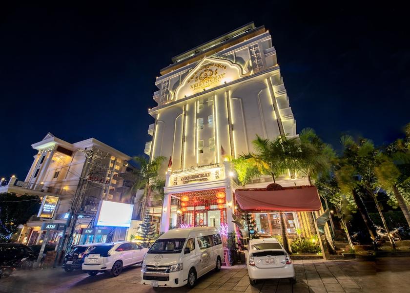 Preah Sihanouk Sihanoukville Front of property - evening/night