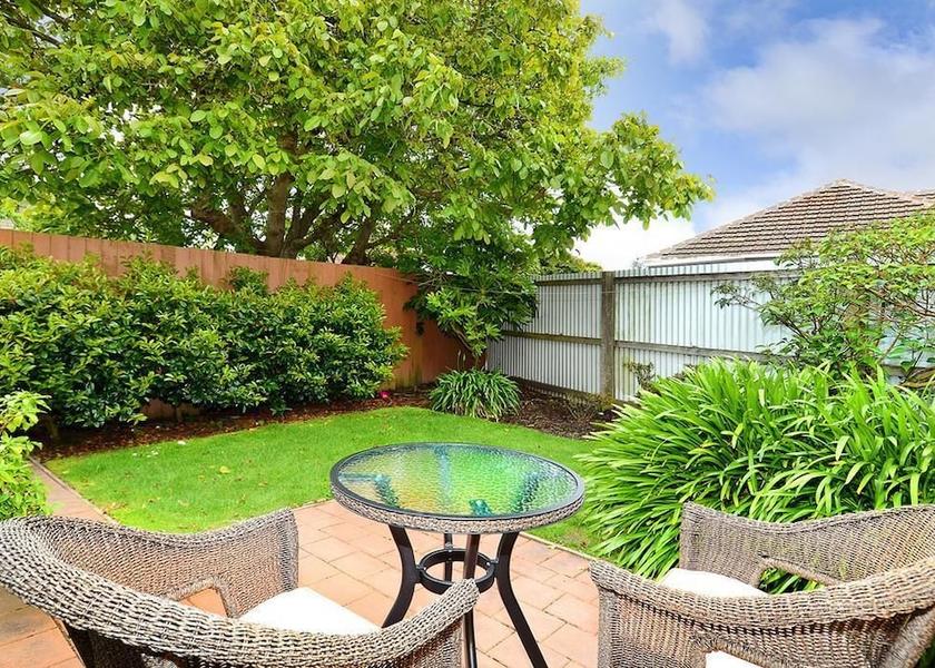 Canterbury Christchurch Exterior Detail