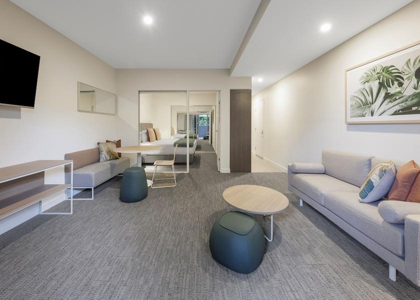 Victoria Melbourne Room