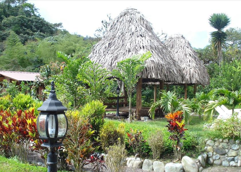  Nanegalito Exterior Detail