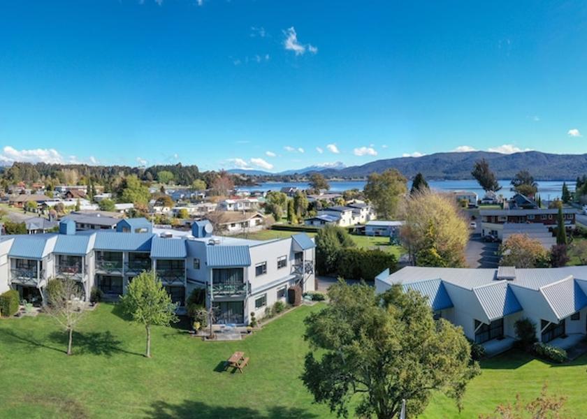 Southland Te Anau Aerial view