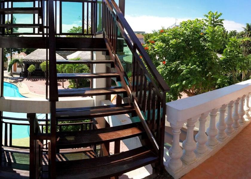 Central Visayas Lapu-Lapu Exterior Detail