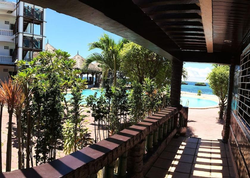 Central Visayas Lapu-Lapu Exterior Detail