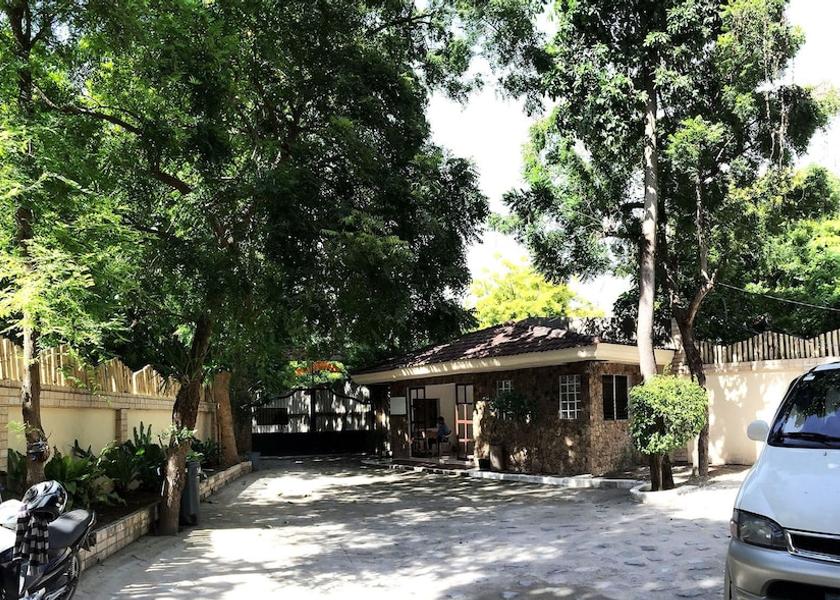 Central Visayas Lapu-Lapu Exterior Detail