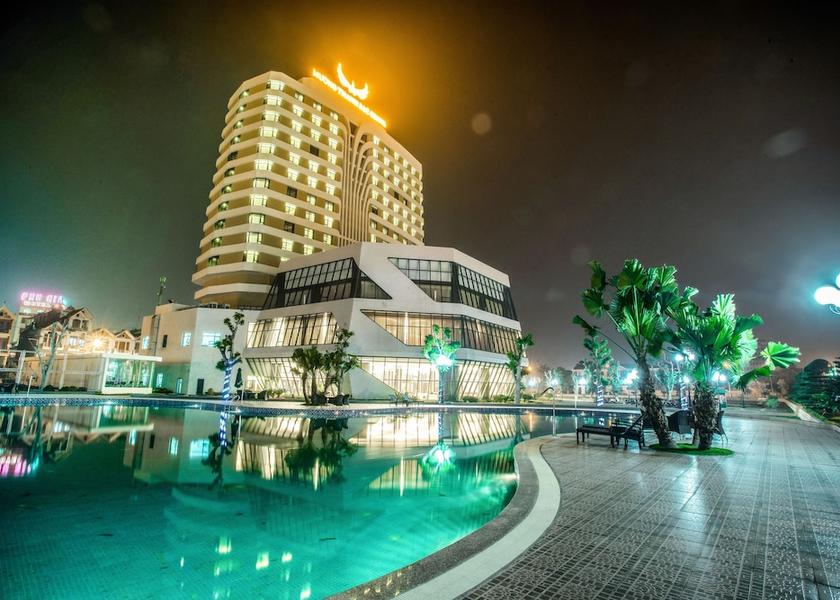 Bac Ninh Province Bac Giang Front of property - evening/night