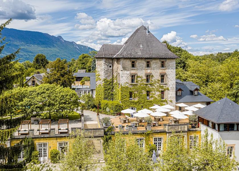 Auvergne-Rhone-Alpes Chambery Exterior Detail
