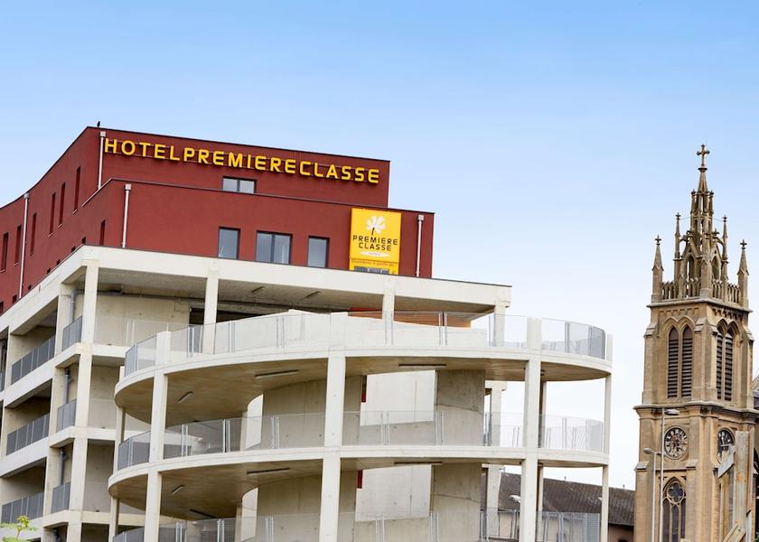 Grand Est Thionville Exterior Detail