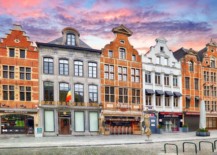 Flemish Region Sint-Pieters-Leeuw Exterior Detail