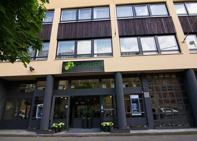  Zagreb Front of property