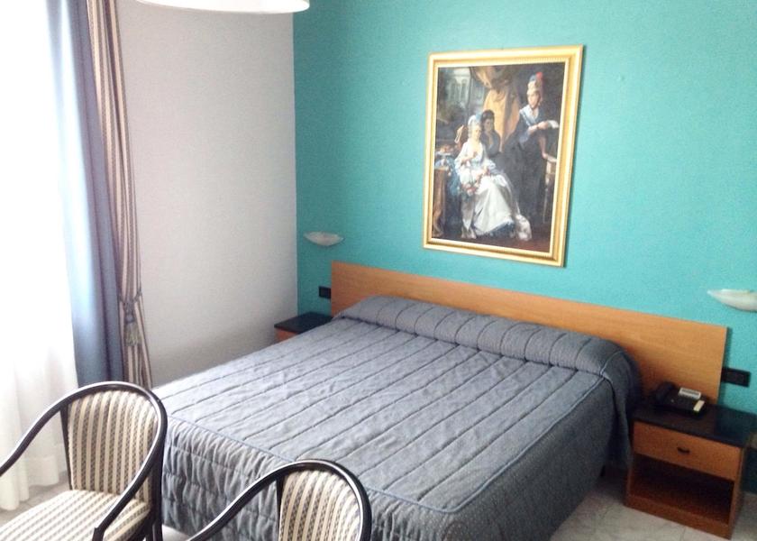 Lombardy Somma Lombardo Room