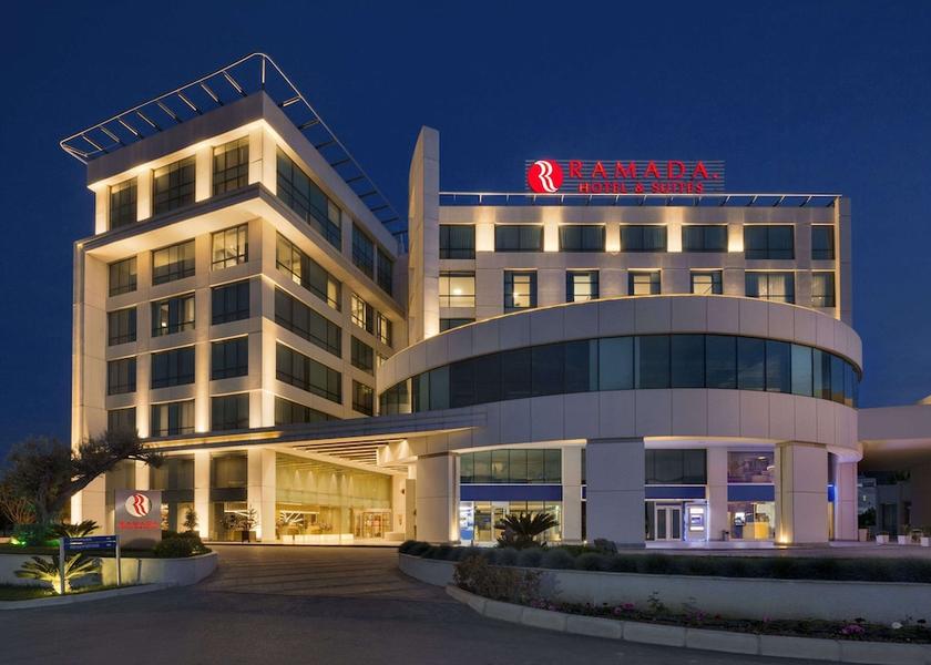 Izmir Kemalpasa Exterior