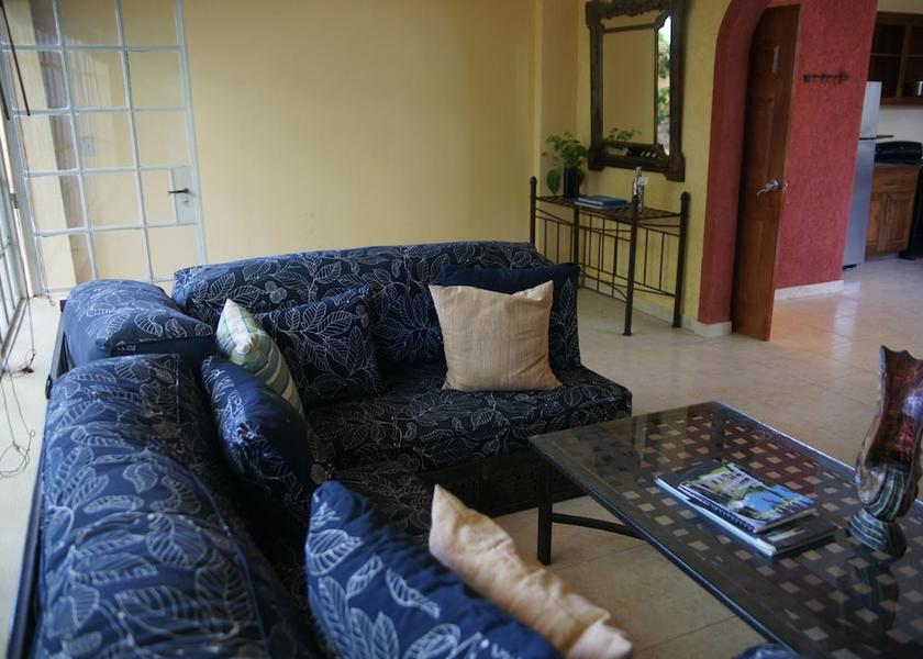  Petionville Living Area