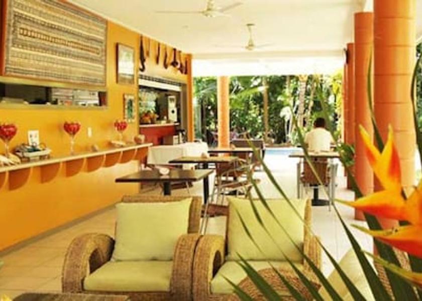  Apia Interior Entrance