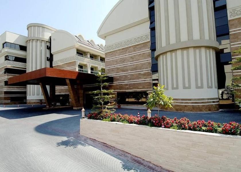  Side Entrance