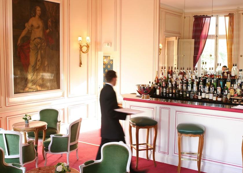 Centre - Loire Valley Bleury-Saint-Symphorien Interior Entrance