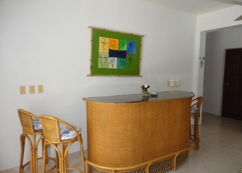 Check-in/check-out kiosk