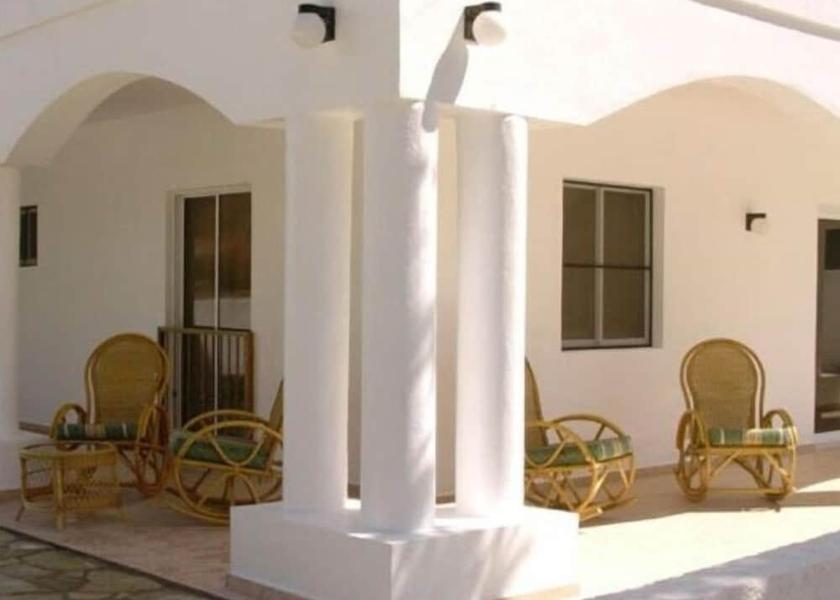 Santo Domingo Boca Chica Exterior Detail