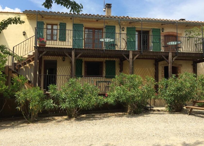 Occitanie Leuc Exterior Detail