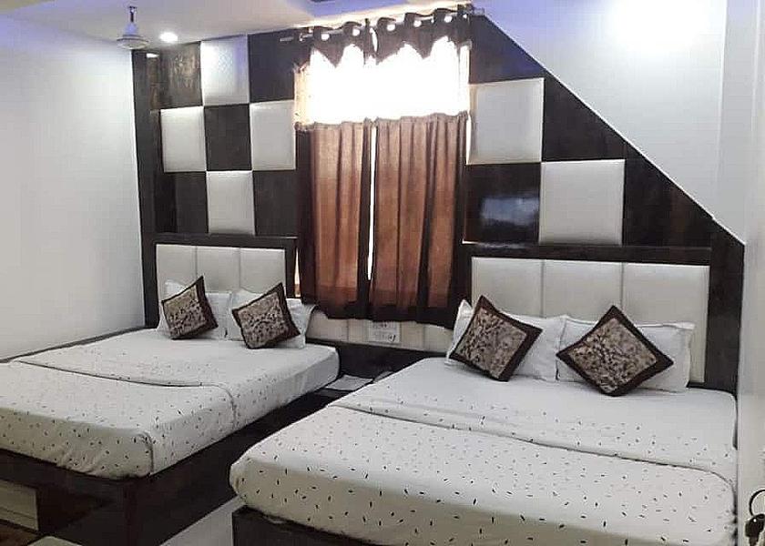 Uttar Pradesh Agra 1025