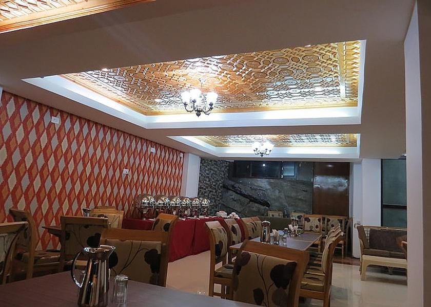 Jammu and Kashmir Srinagar Food & Dining