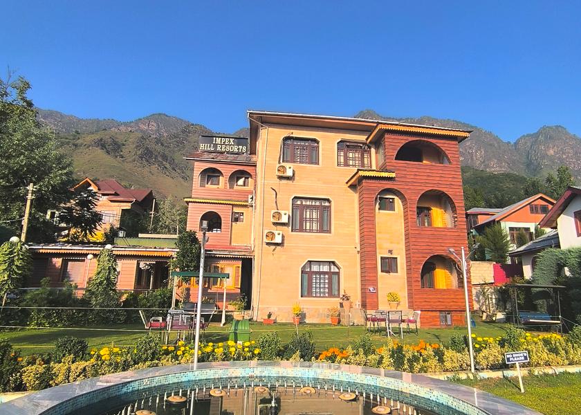 Jammu and Kashmir Srinagar Hotel Exterior
