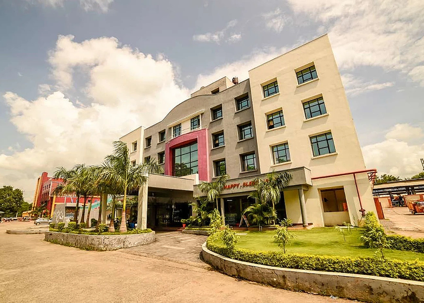 Uttar Pradesh Prayagraj Hotel Exterior
