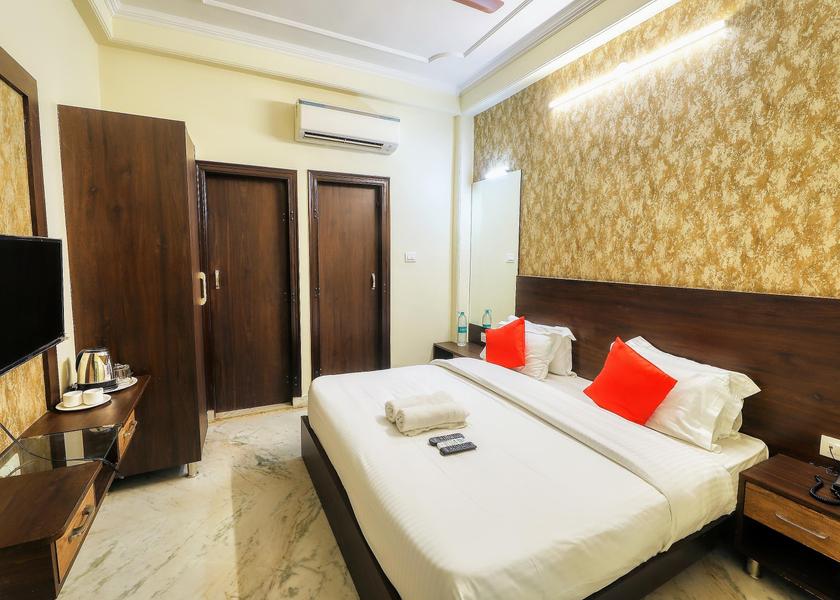 Rajasthan Jaipur DELUXE DOUBLE AC ROOM