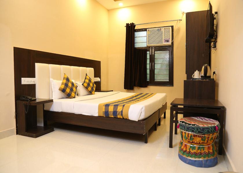Uttar Pradesh Agra Classic Room
