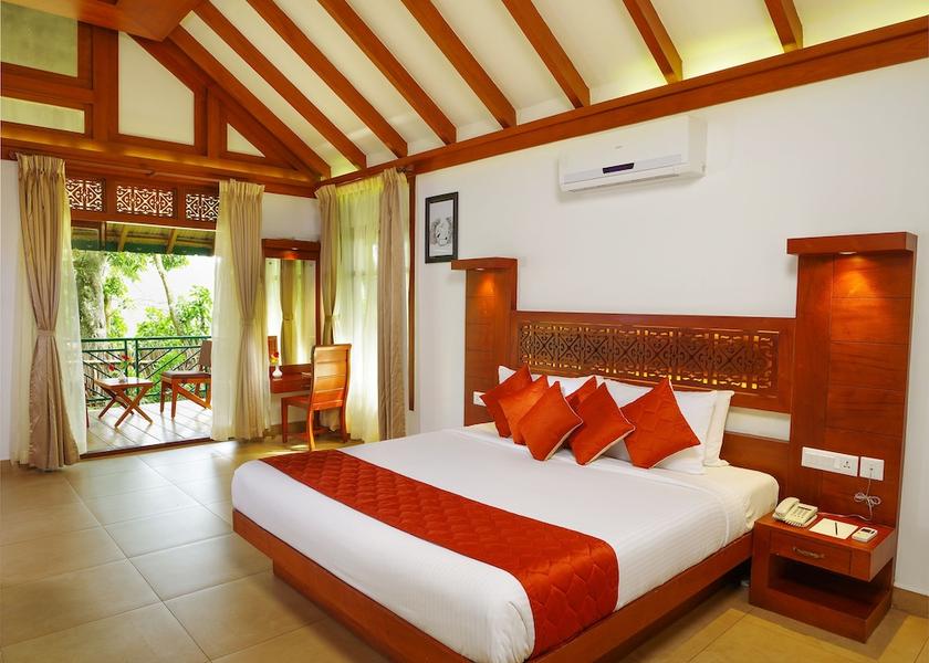 Kerala Attappallam Tule Premium Cottage with Balcony