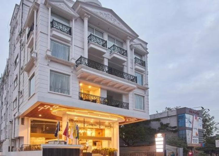 Karnataka Mysore Hotel Exterior