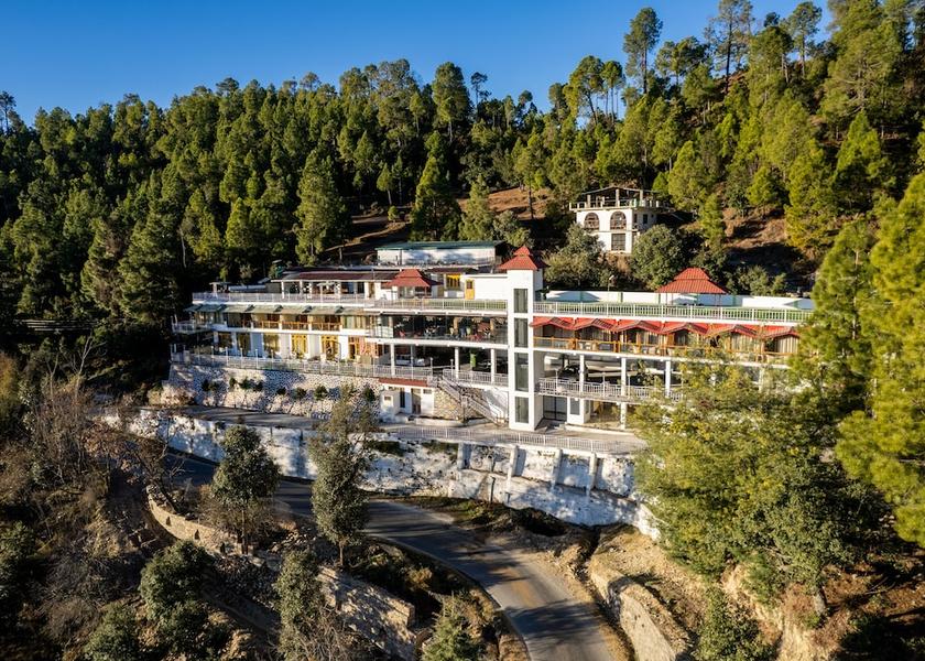 Uttarakhand Mukteshwar Front of property