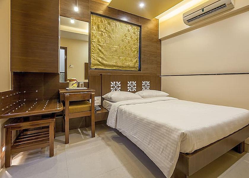 Maharashtra Mumbai Public Areas