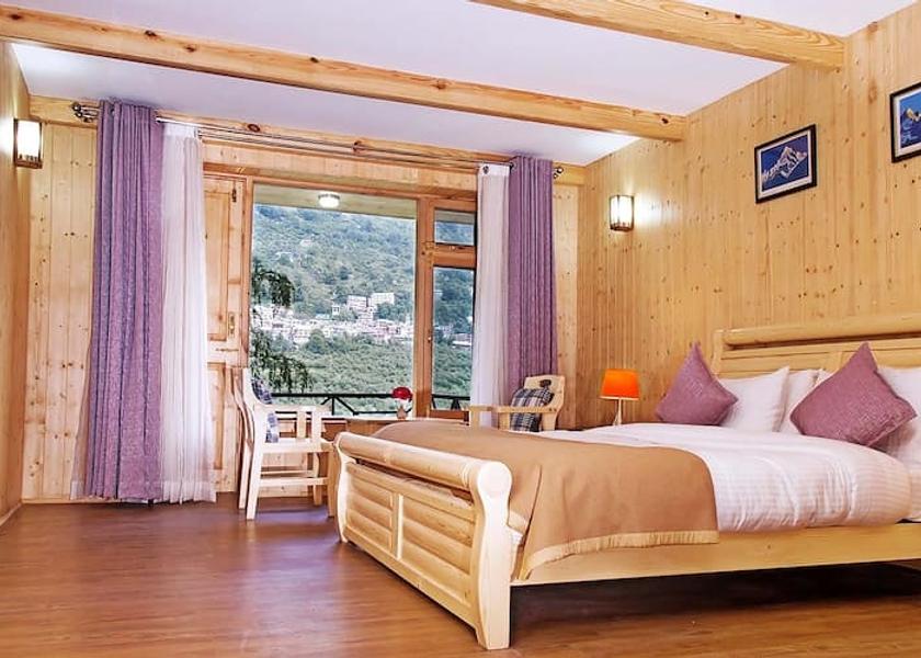 Himachal Pradesh Manali bed room