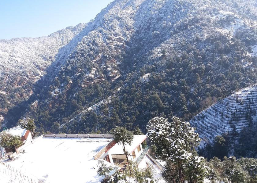 Uttarakhand Dhanaulti Hotel View