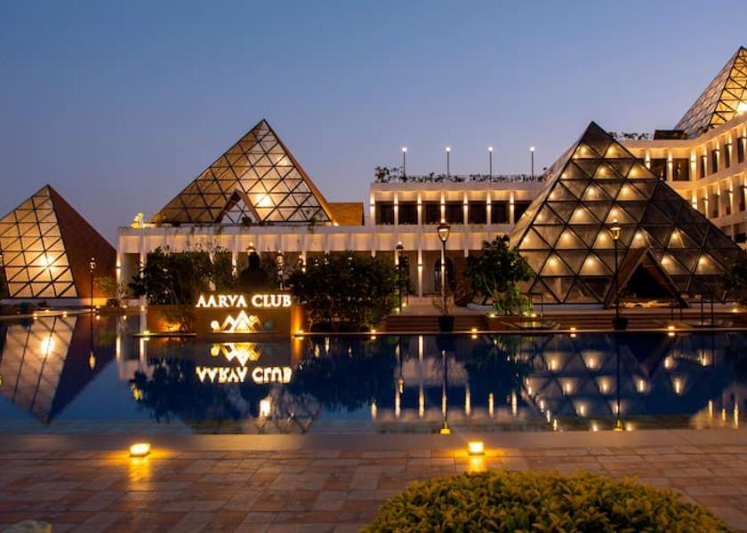 Overview of  Club and Resort