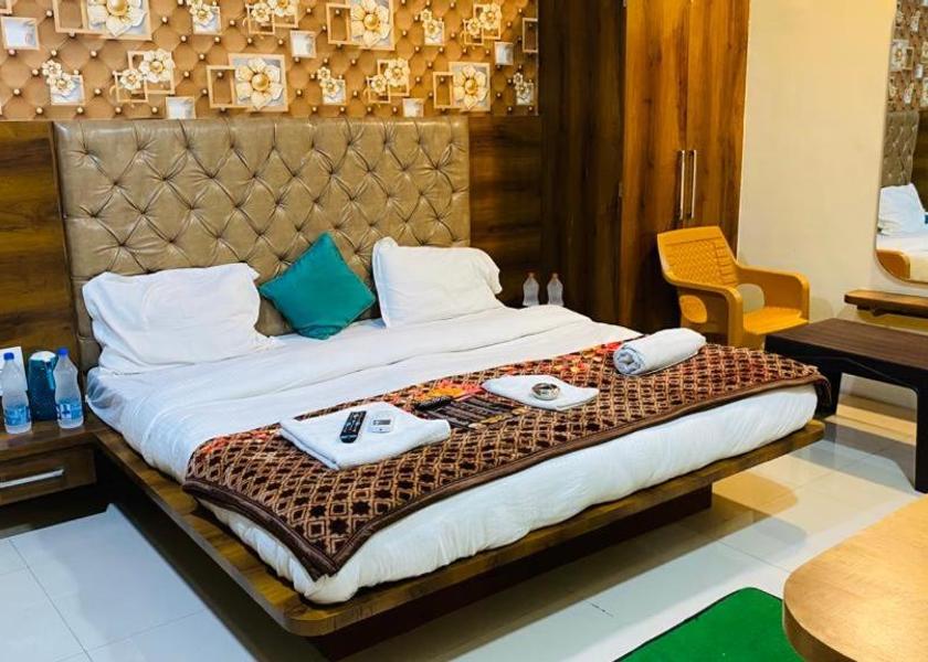Madhya Pradesh Datia room interior