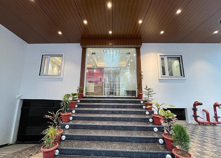 Uttar Pradesh Varanasi entrance