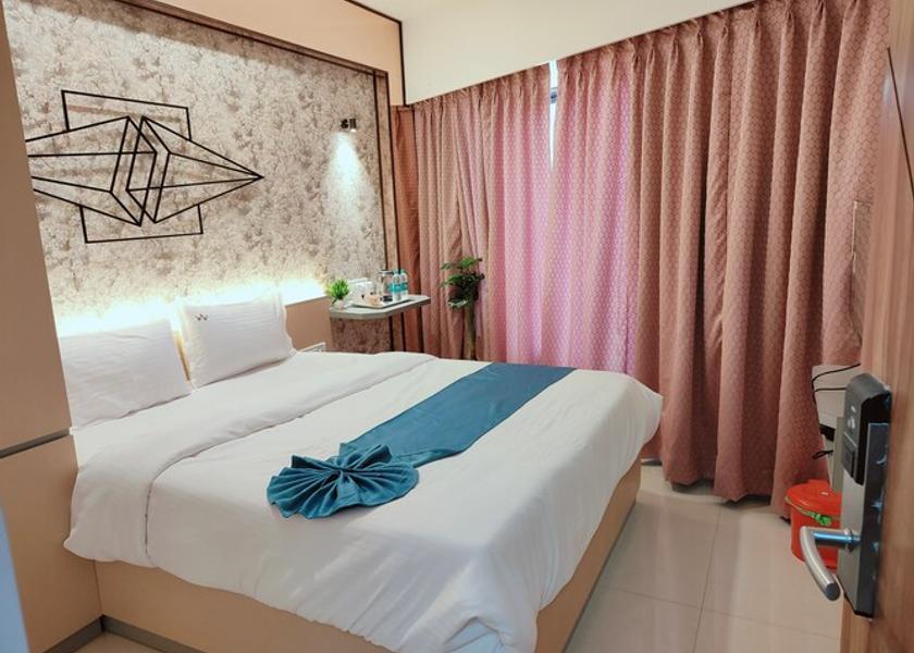Maharashtra Navi Mumbai Deluxe Double Room